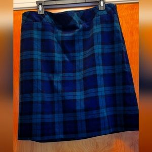 Talbots navy plaid velveteen skirt, size 16